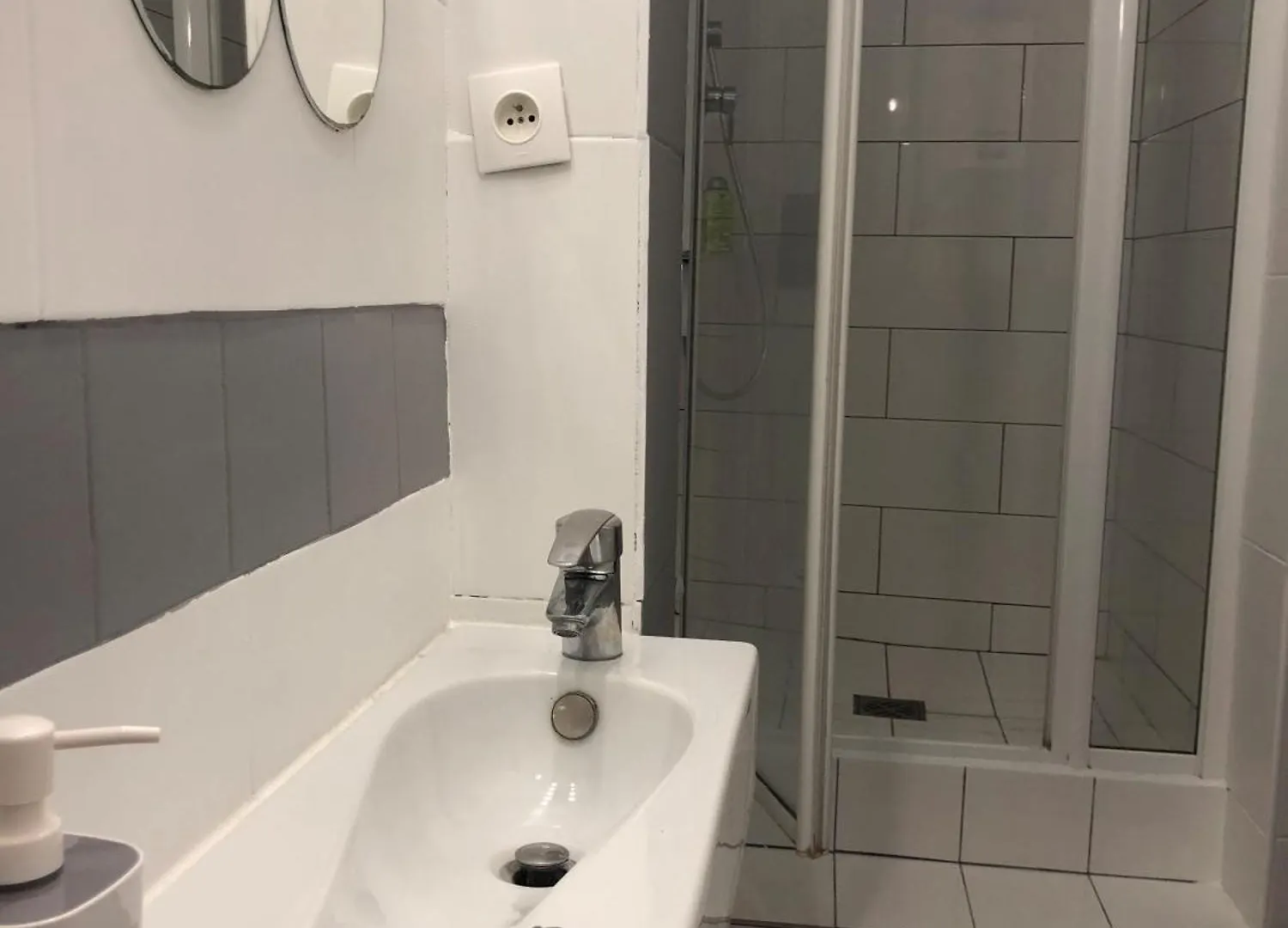 Le Studio Du Square Paris Apartment